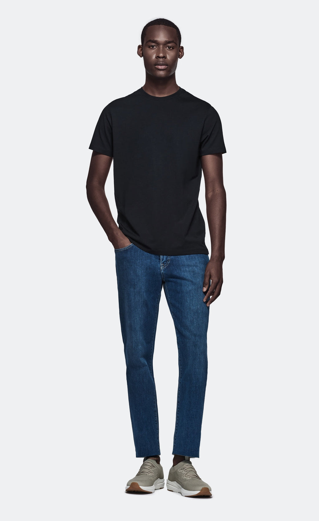 T-shirt tinta unita in cotone