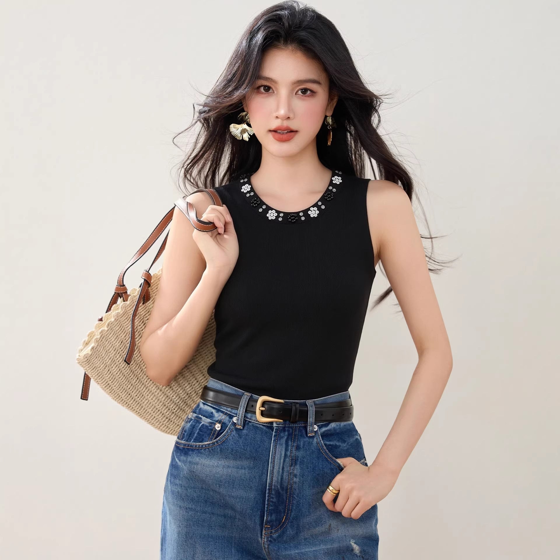 Chic Beaded Strapless Top for Women Spring and Autumn Sleeveless T-Shirt, Fitted Knitwear, Blazer Inner Layer