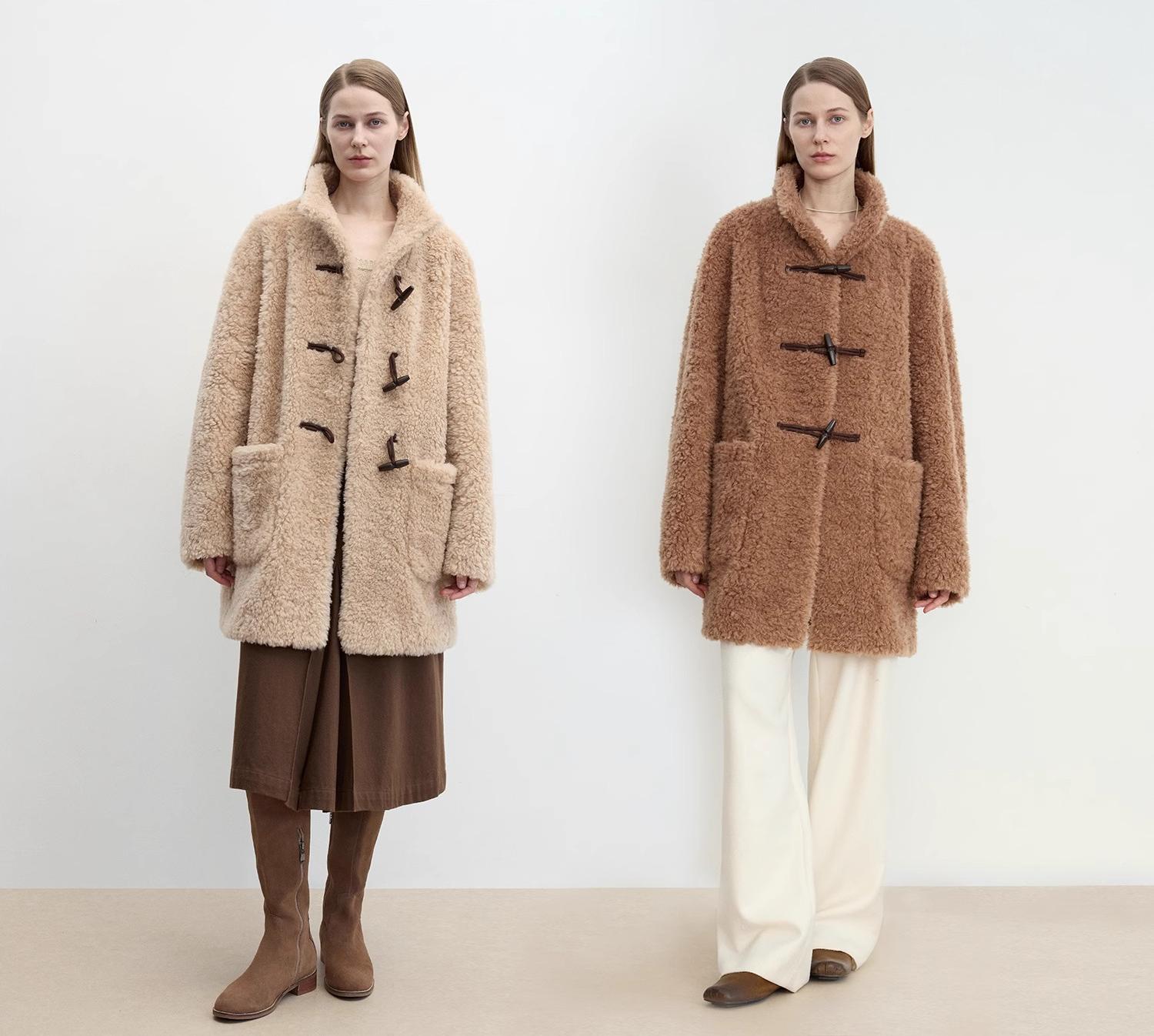 Light and wandering imported Lagon style curly shearling velvet stick button stand collar jacket