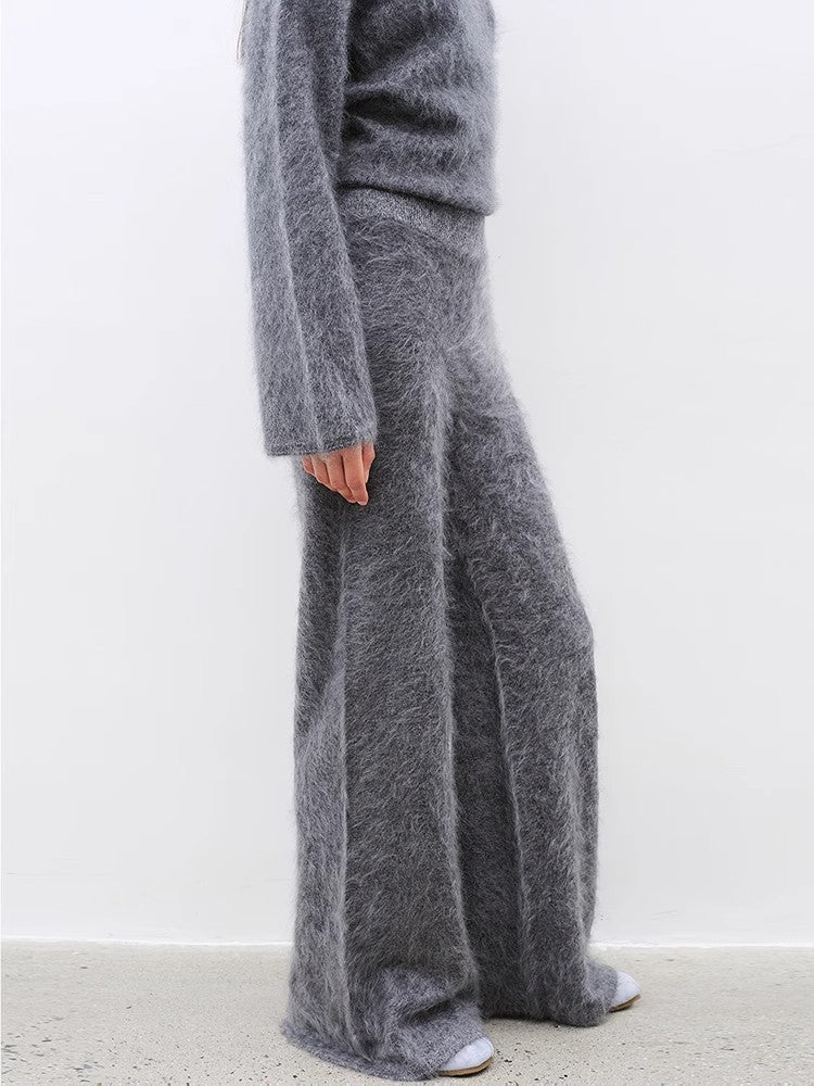 "Half-Ripe Winter" Cashmere Comfortable Loose-Fit Crewneck Sweater and Straight-Leg Knit Pants Set