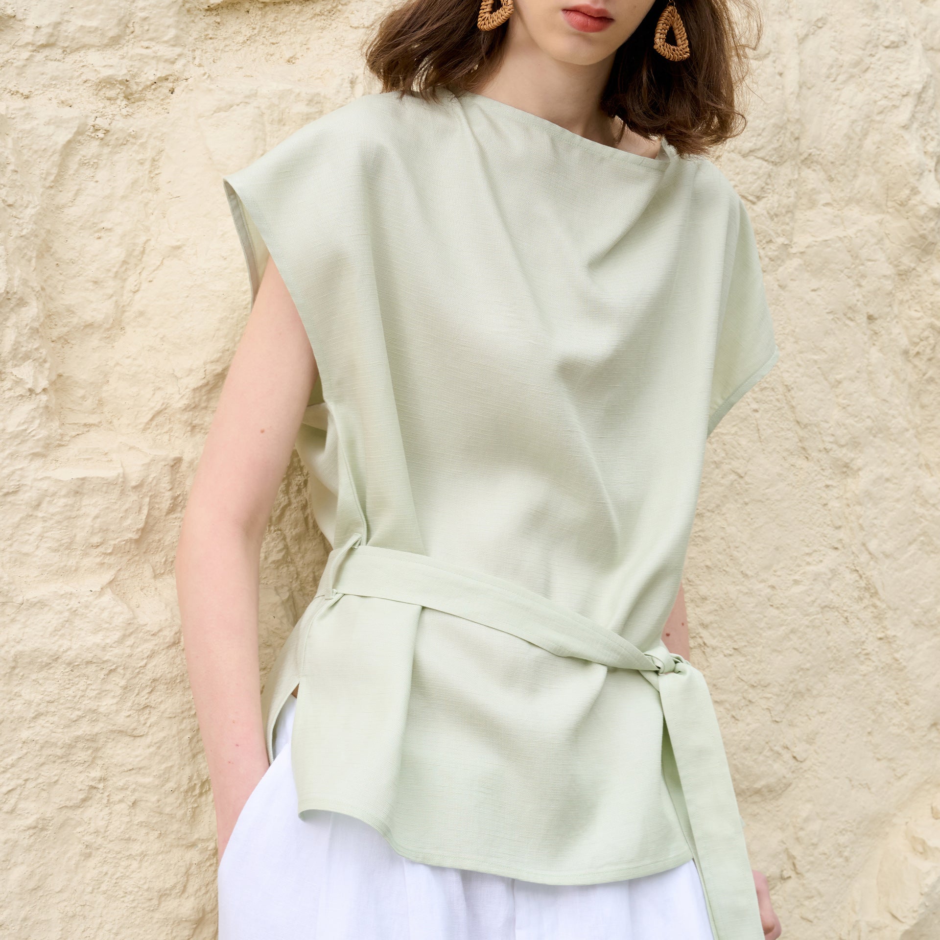 Elegant Loose Short Sleeve T-Shirt for Women - High-End Tencel Linen Swing Collar Office Wear with Belt