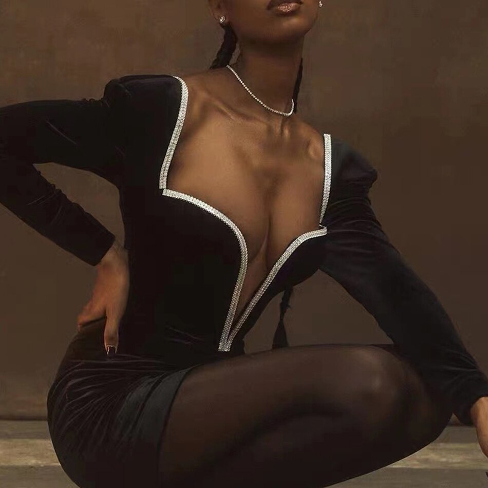 Winter Black Long Sleeve Deep V Neck Club Mini Dress Sexy Women Luxury Diamonds Celebrity Party Bodycon Dresses