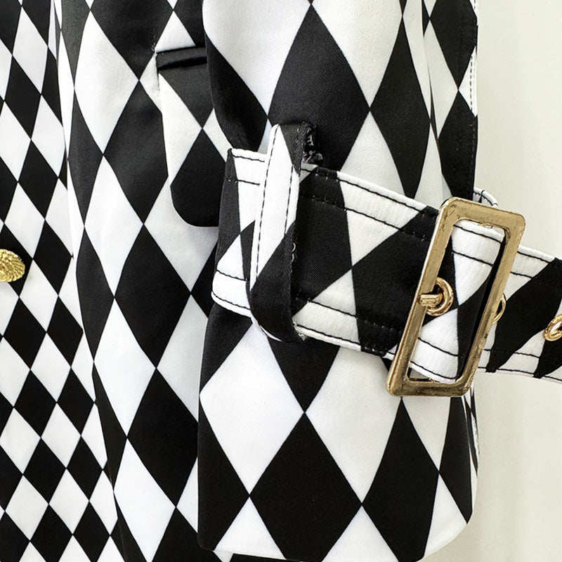 Autumn and Winter New European and American Fashion Black and White Diamond Grid Diamond Grid Diamond Grid Belt Extended Windbreaker Coat