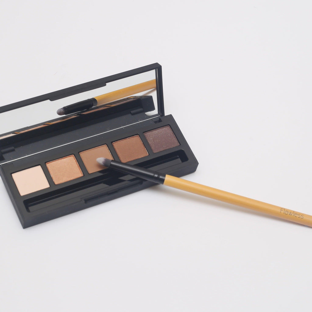 The Flawless Bamboo Smudge Diffusing Brush