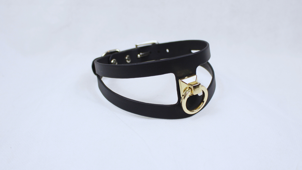 Black Leather BDSM Collar | Minimalist Gothic Submissive Collar