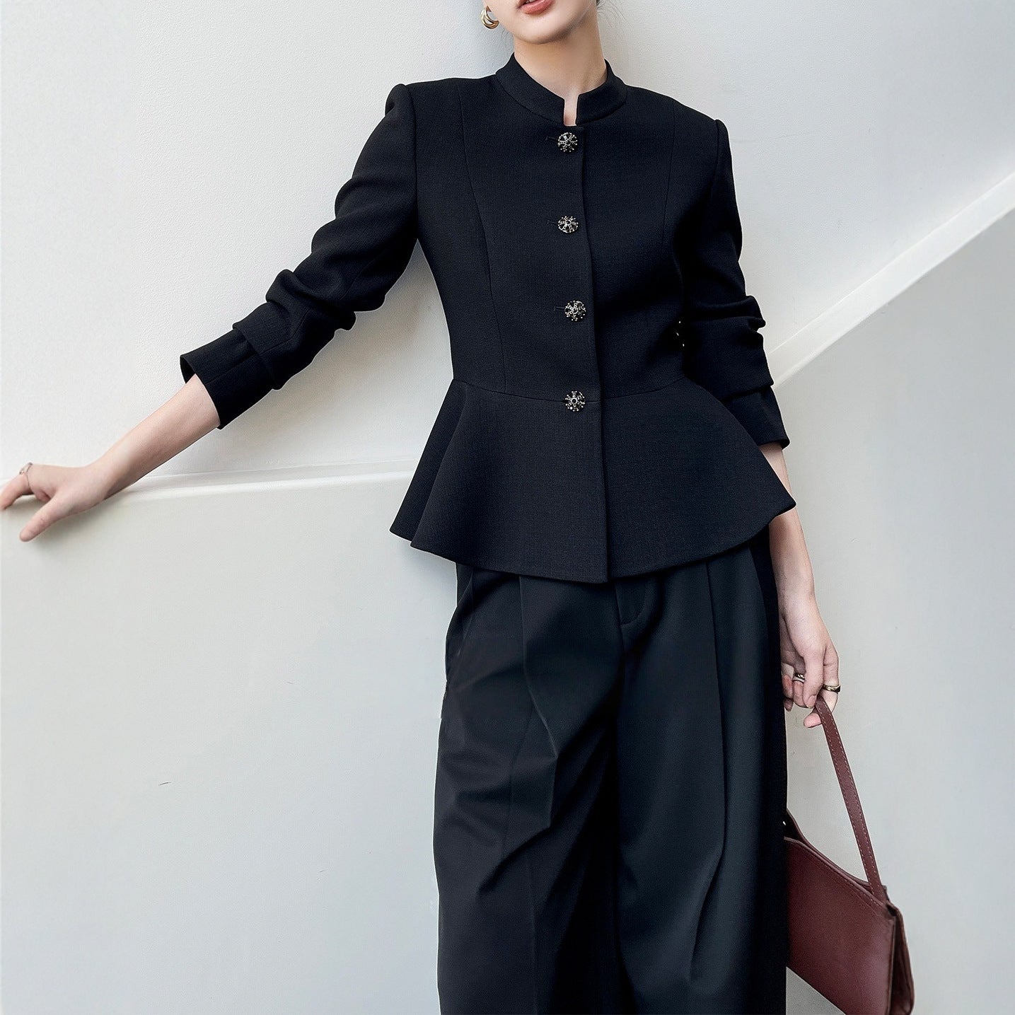 Spring New Black Blazer for Women, Multi-Season Stylish Lightweight Luxury Fitted Slimming Top