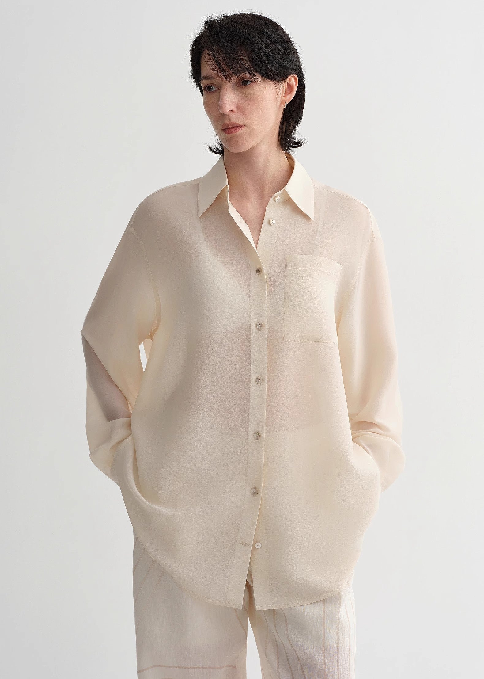 Classic silhouette mulberry silk acetate transparent smooth and loose multi-color spring and summer shirt for women
