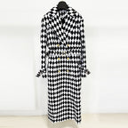Autumn and Winter New European and American Fashion Black and White Diamond Grid Diamond Grid Diamond Grid Belt Extended Windbreaker Coat