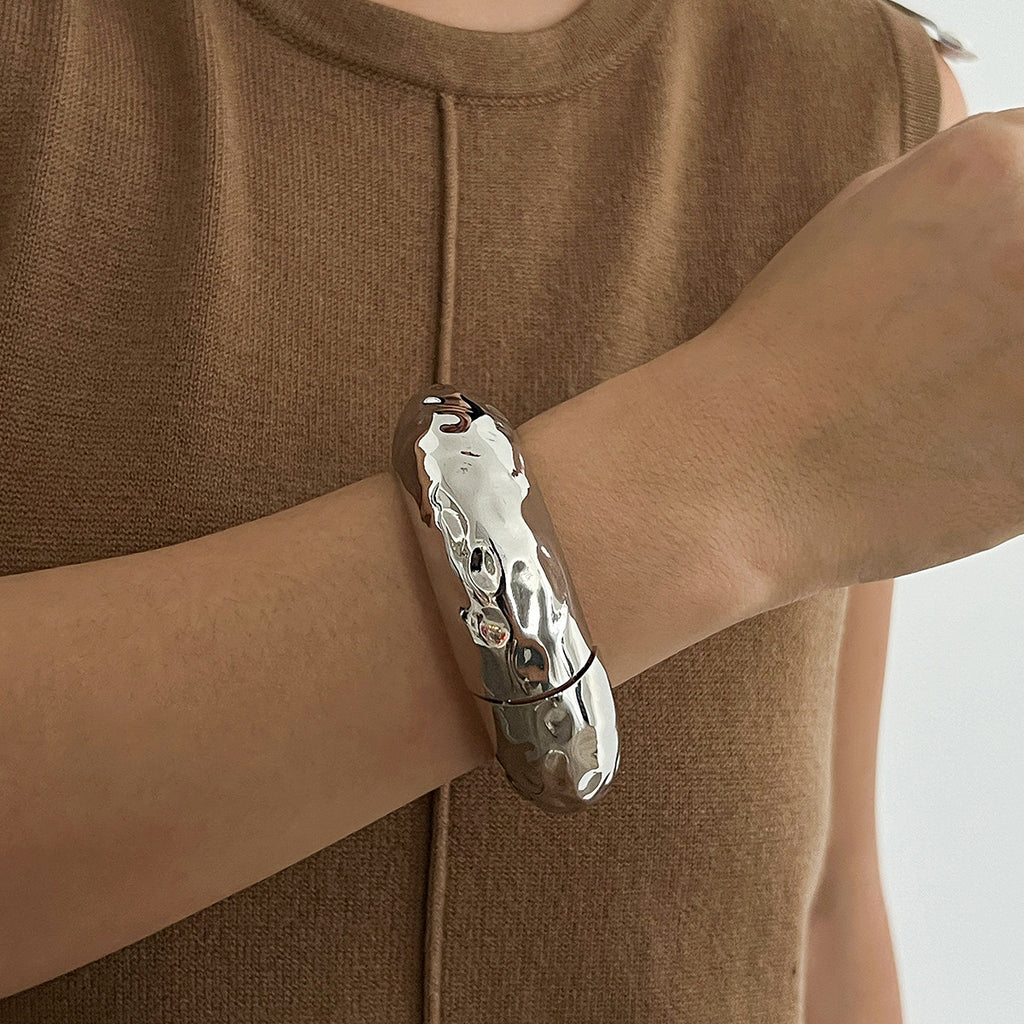 Round wide grain bracelet