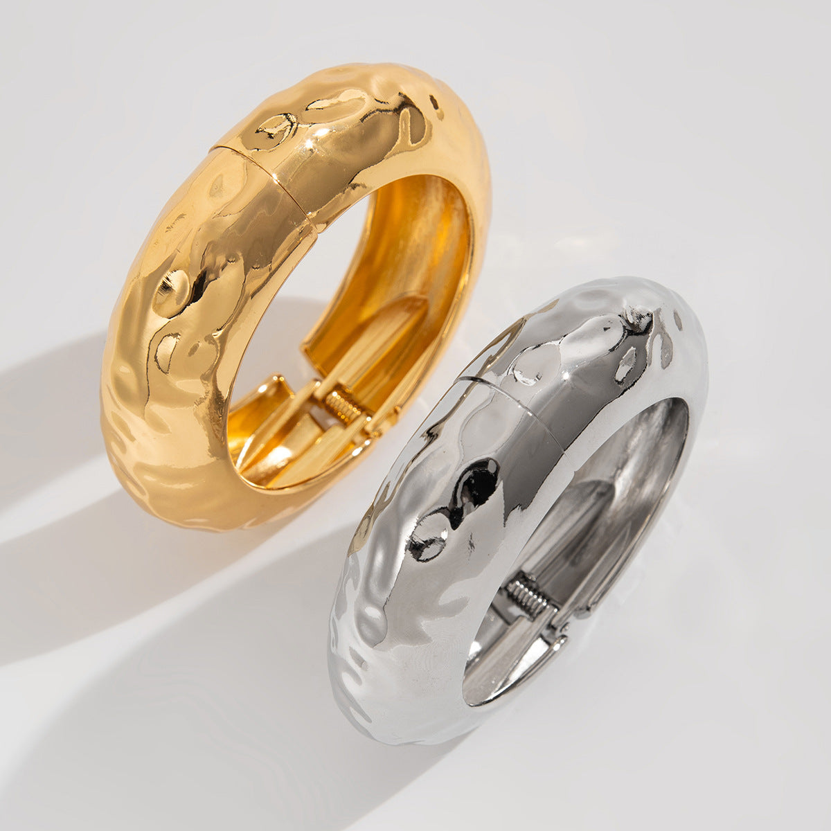 Round wide grain bracelet