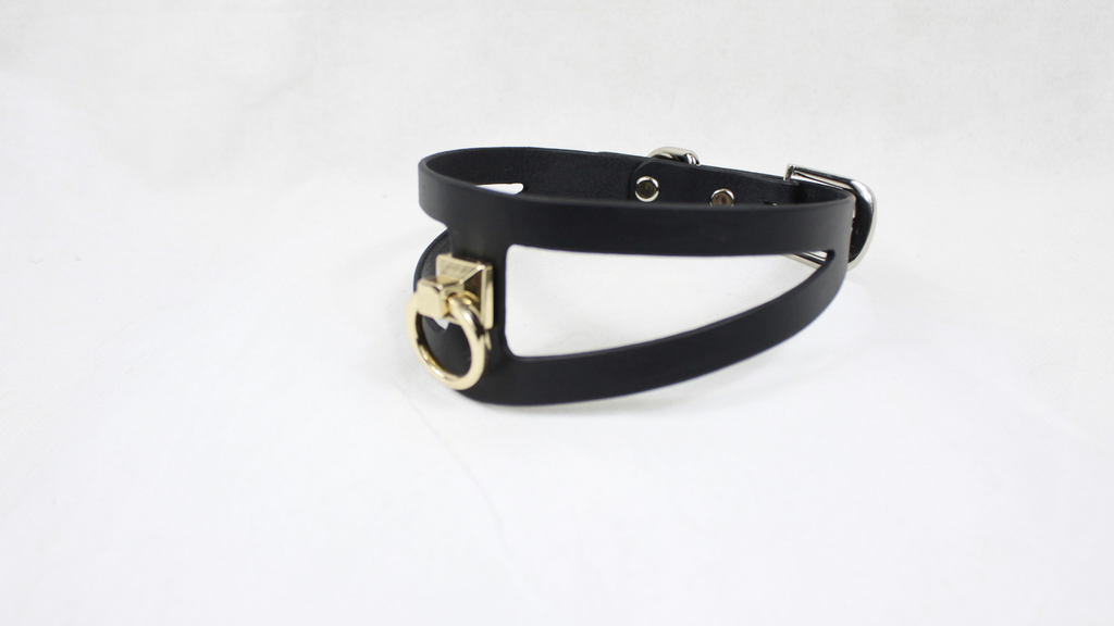 Black Leather BDSM Collar | Minimalist Gothic Submissive Collar
