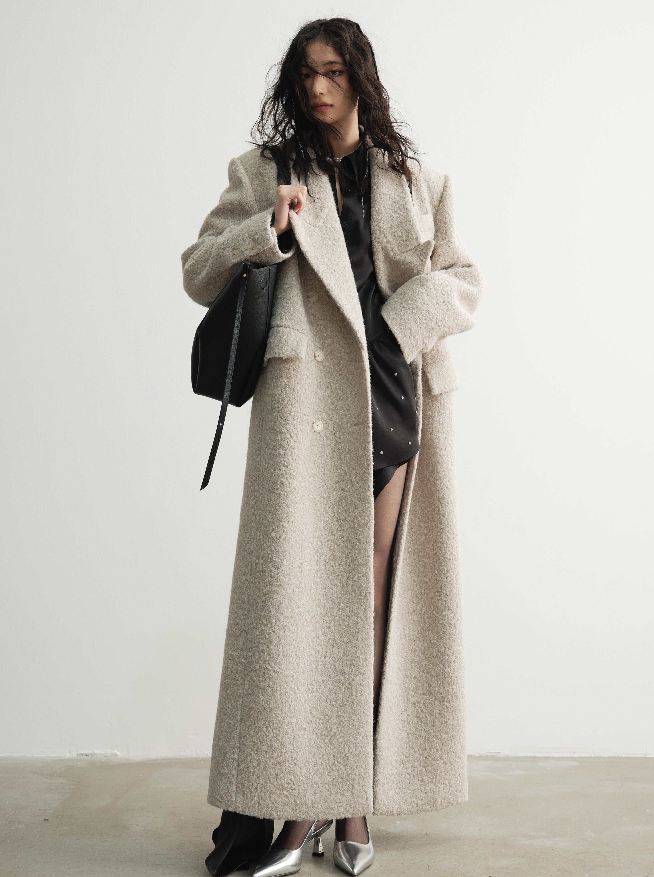 Maxi wool coat