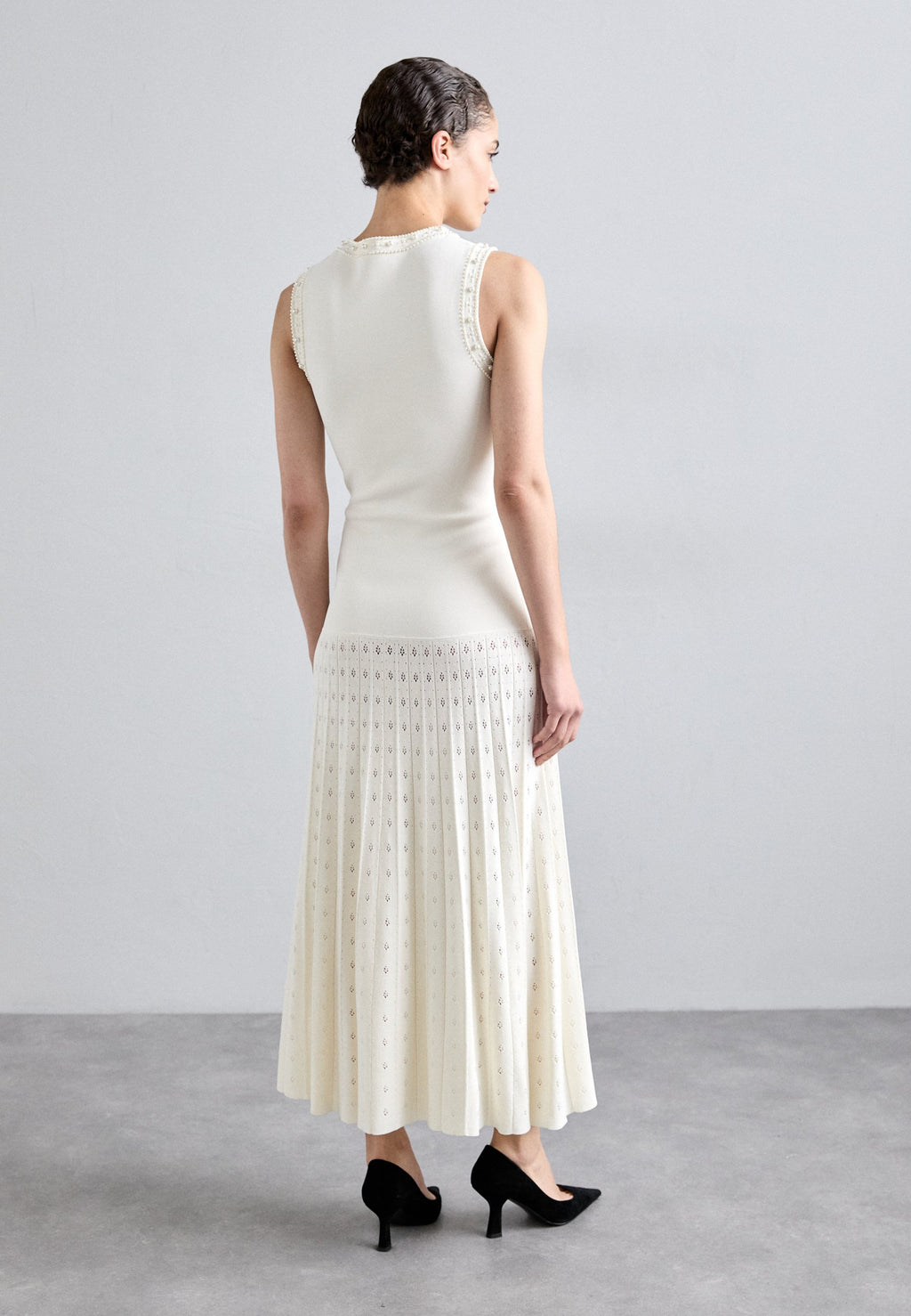 Pearl bead knit dress