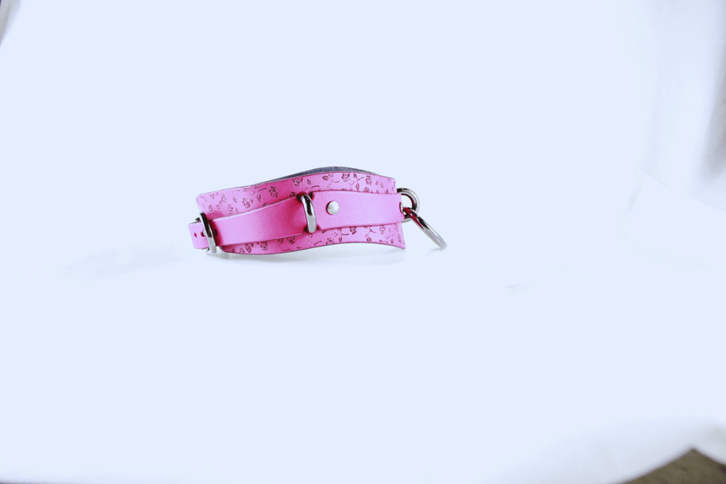 Rose Leather Submissive Collar – Discreet Day Collar for Sub Jewelry