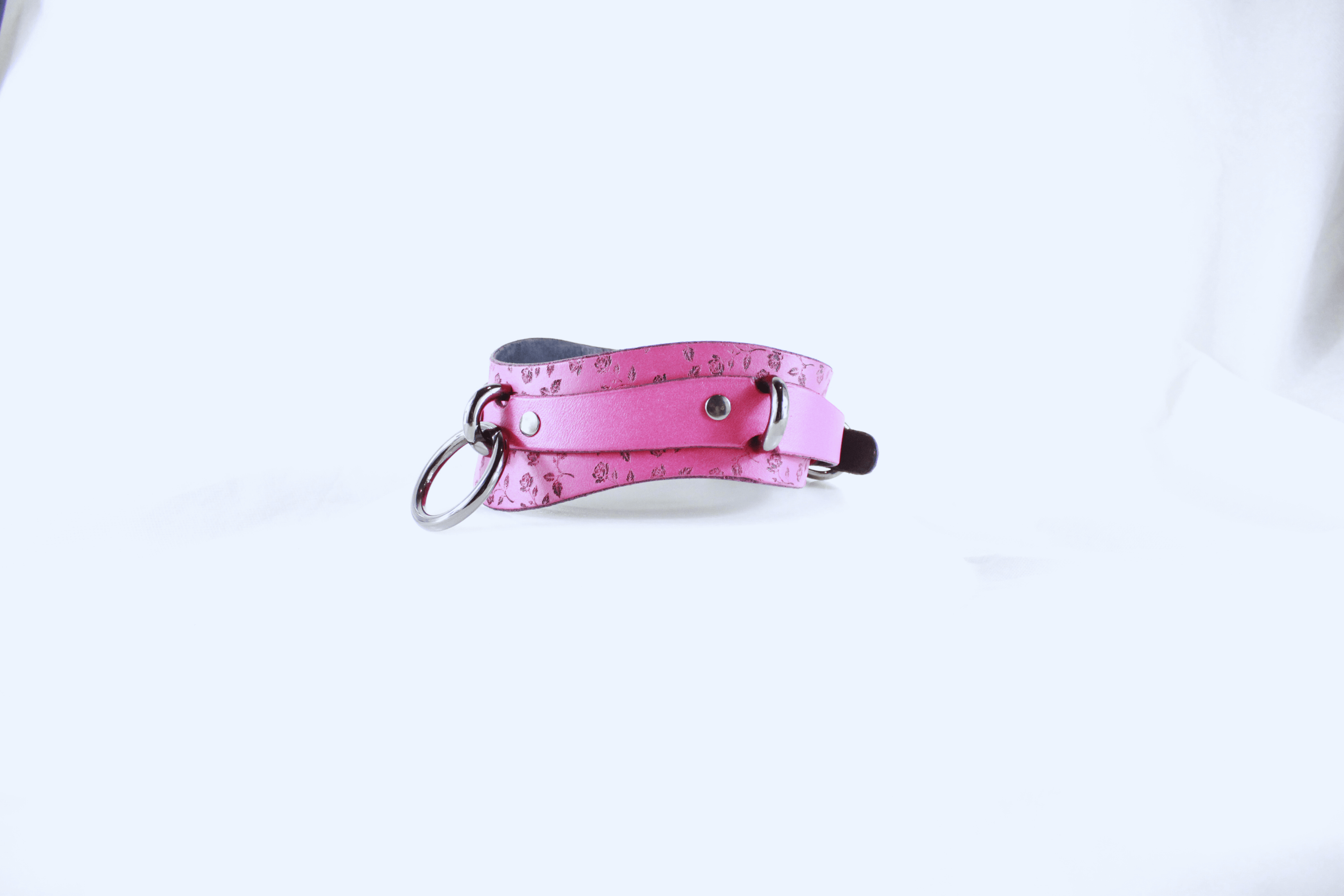 Rose Leather Submissive Collar – Discreet Day Collar for Sub Jewelry