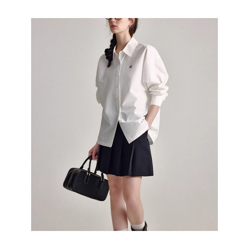 Spring New Embroidered White Shirt with Women's Back Buckle Design, niche and versatile for layering and commuting