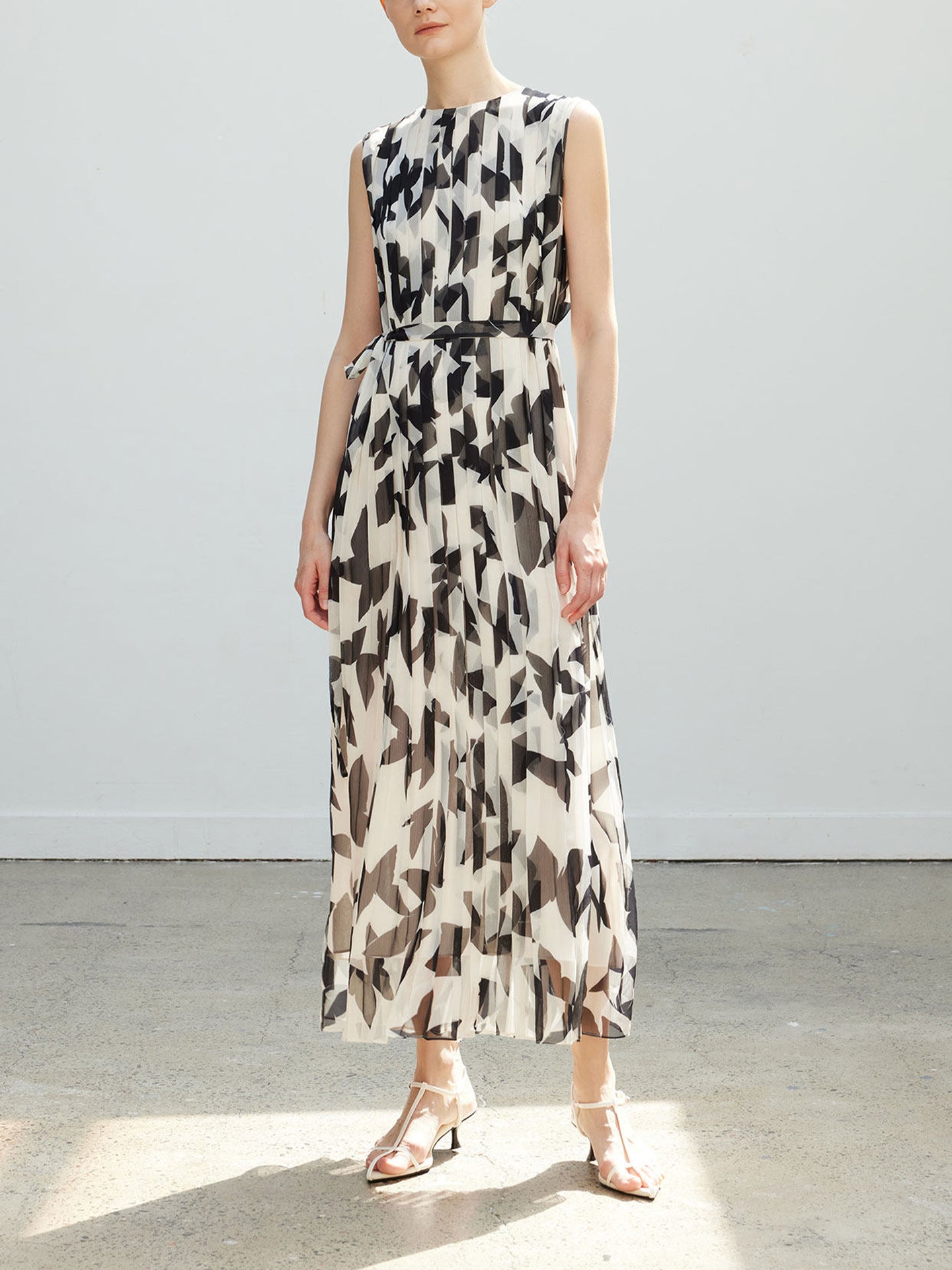 Vintage Salt-Style Elegant Piano Pleat Printed Unique Sleeveless Dress