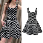 New niche design water ripple contrasting color waist slimming fashion suspender dress