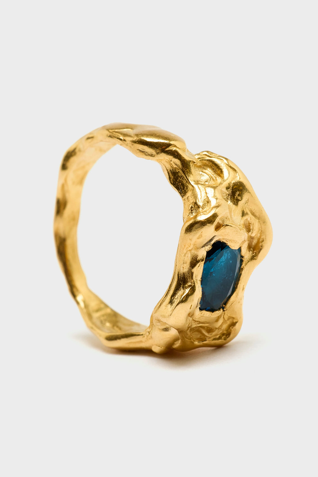 Retro inlaid gemstone ring