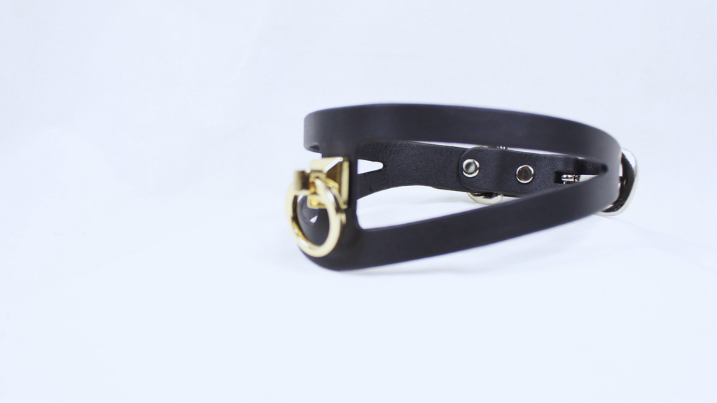 Black Leather BDSM Collar | Minimalist Gothic Submissive Collar