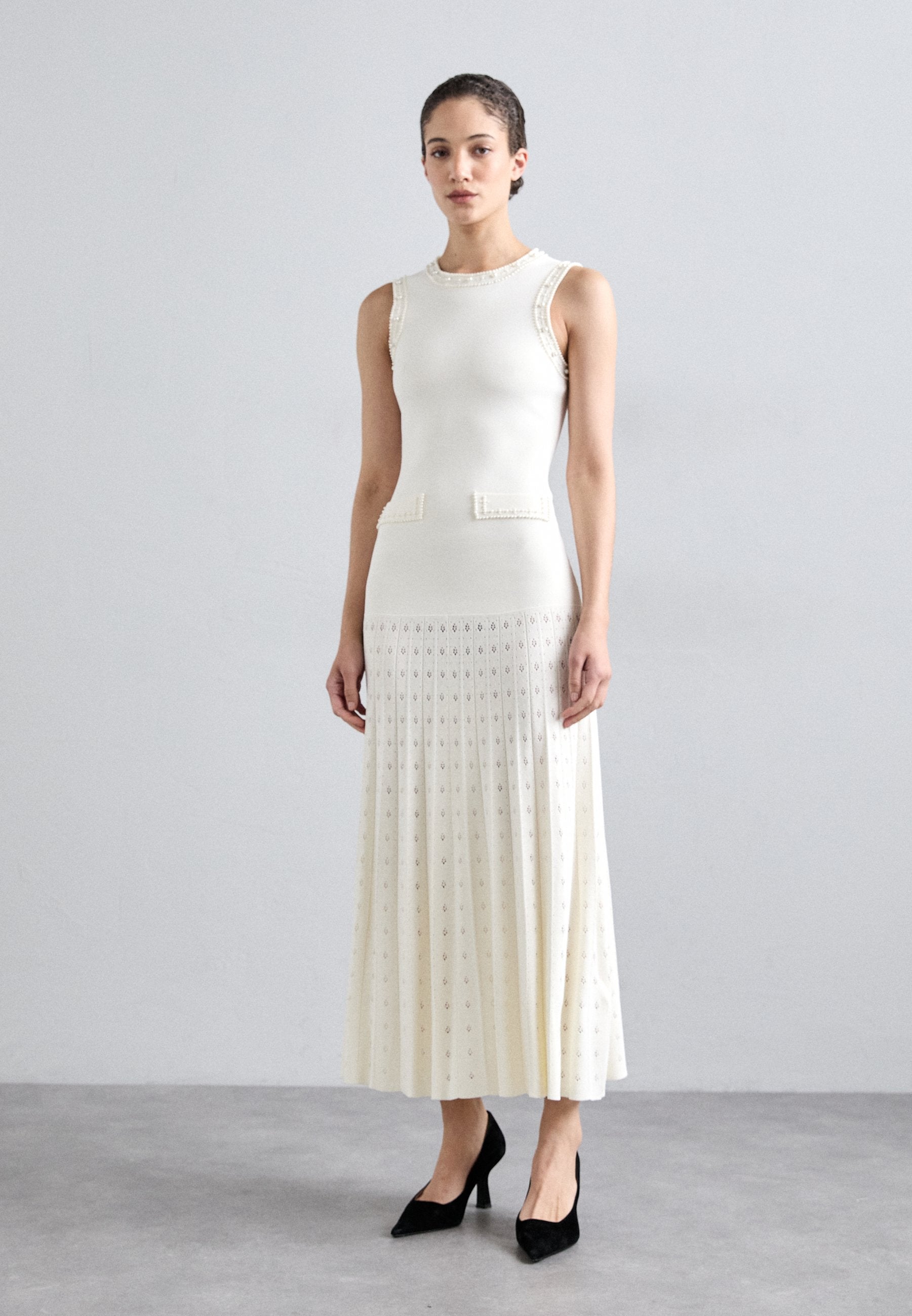 Pearl bead knit dress