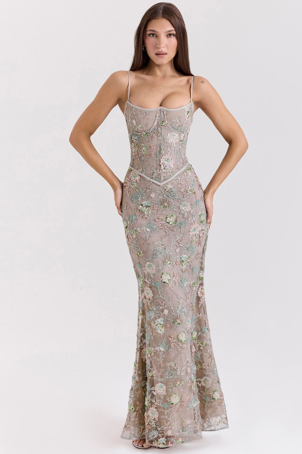 Elegant Low Neck Sleeveless Sexy Backless Tie-Up Dress for Women