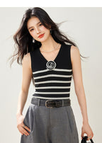V-neck Knit Top