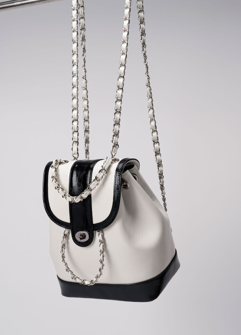 Mini chains backpack