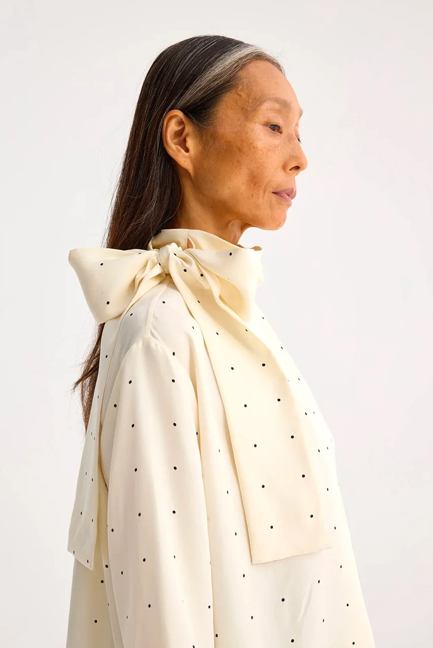 Satin scarf shirt