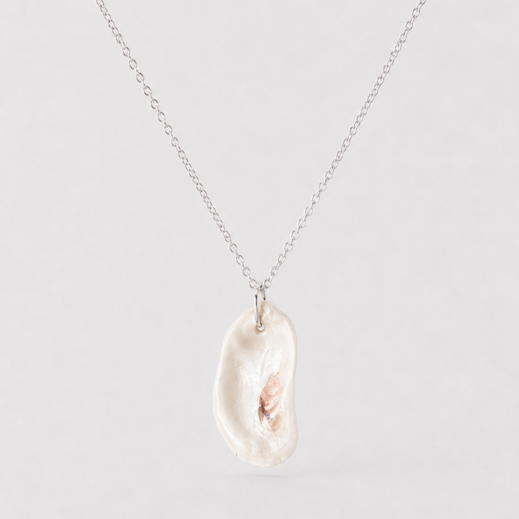 Wren Pendant Necklace