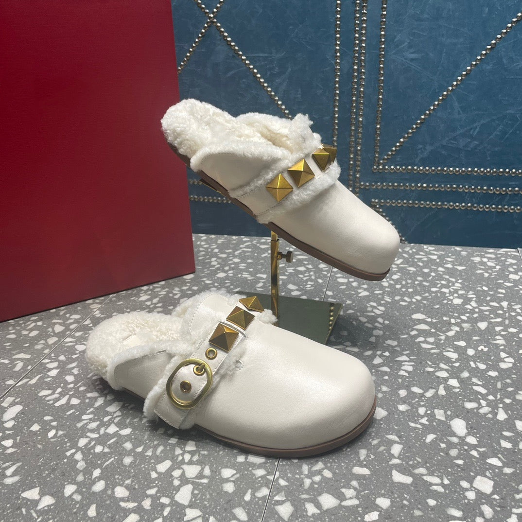 Round Wrap Toe Rivet Slippers Women Genuine Leather Warm Fur Mules Shoes Outdoor  Winter Luxury Street Trend Slippers Woman