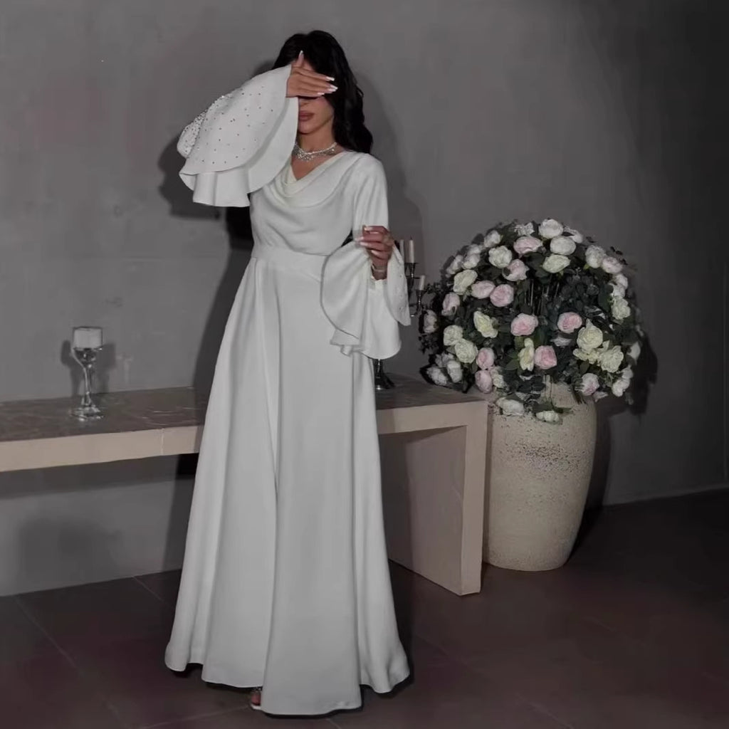 Elegant White Long Sleeve Fitted Wedding Dress Gown Loose Clothing