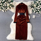 Yujie retro long sleeved gold velvet dress for women, high-end light luxury temperament, suit collar, cinched waist, metal buckle