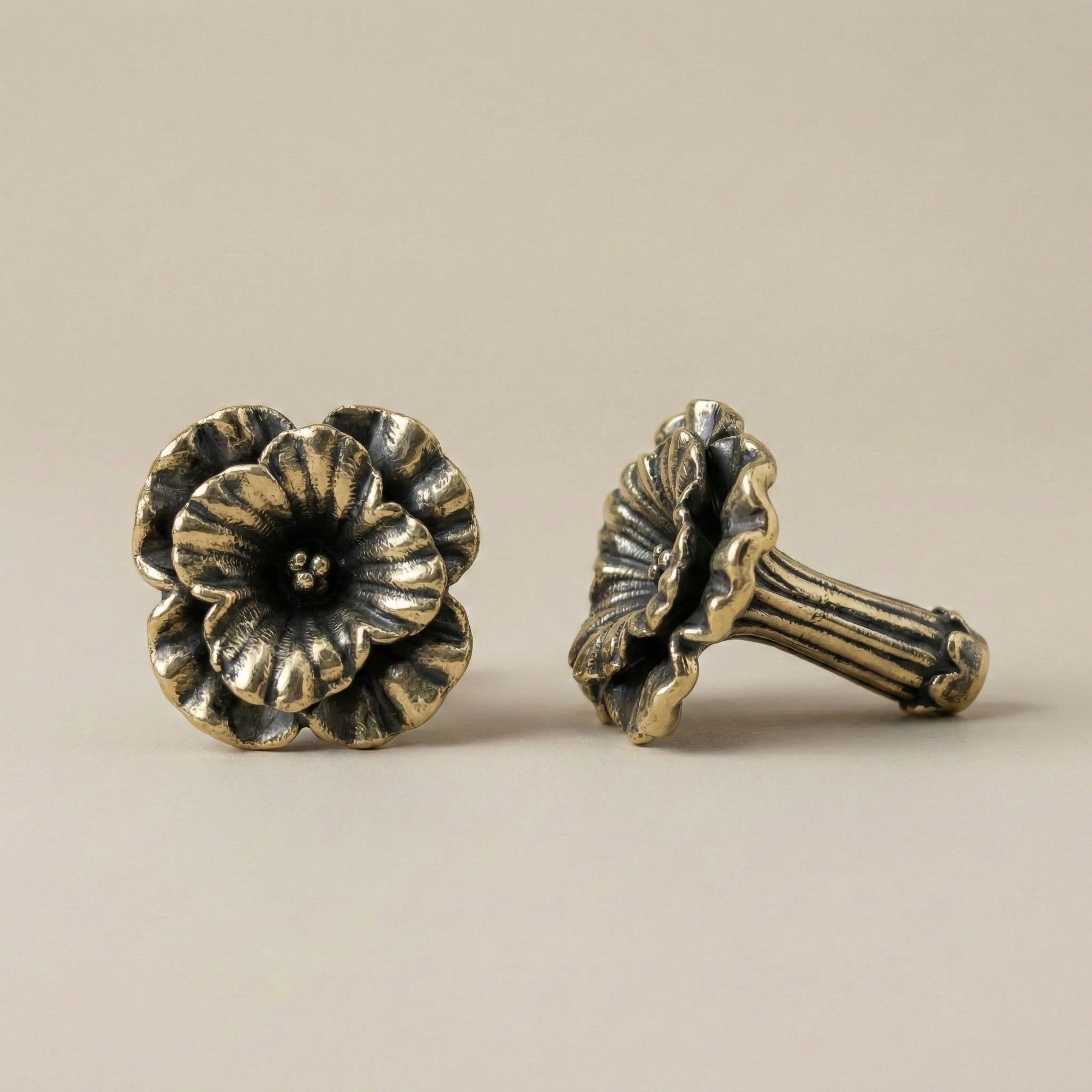 Antique Brass Flower Drawer Knobs