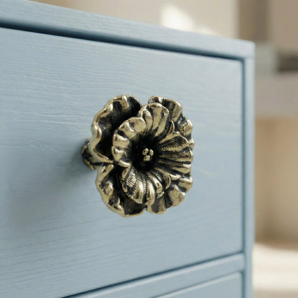 Antique Brass Flower Drawer Knobs
