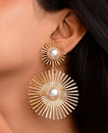 Hollow Flower Pearl Earrings