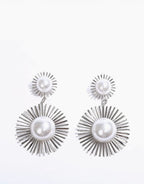 Hollow Flower Pearl Earrings