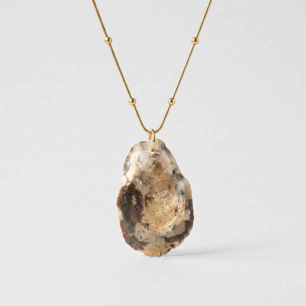 Quinn Pendant Necklace