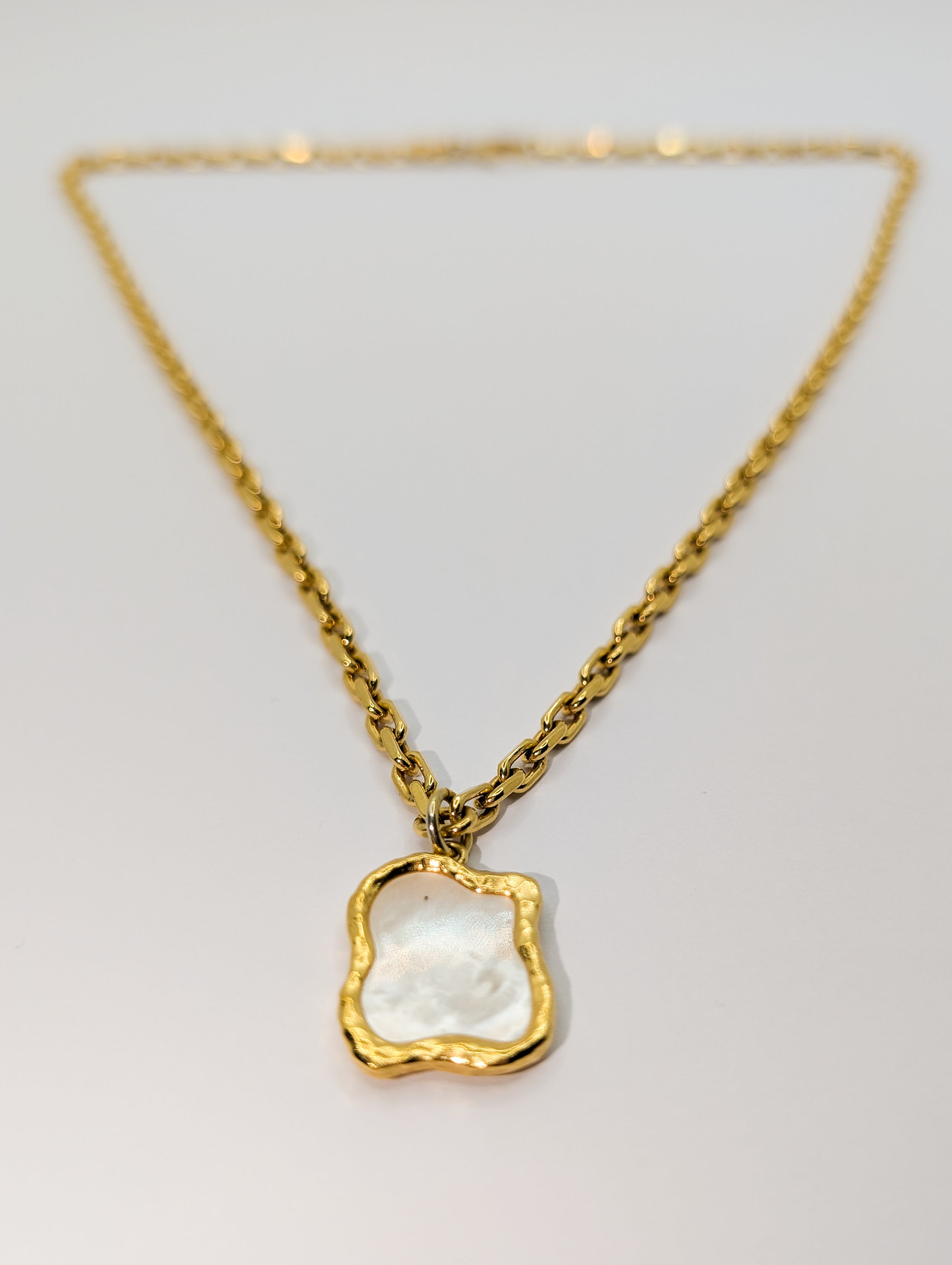 Gold Shelly Mother of Pearl Textured Bezel Necklace