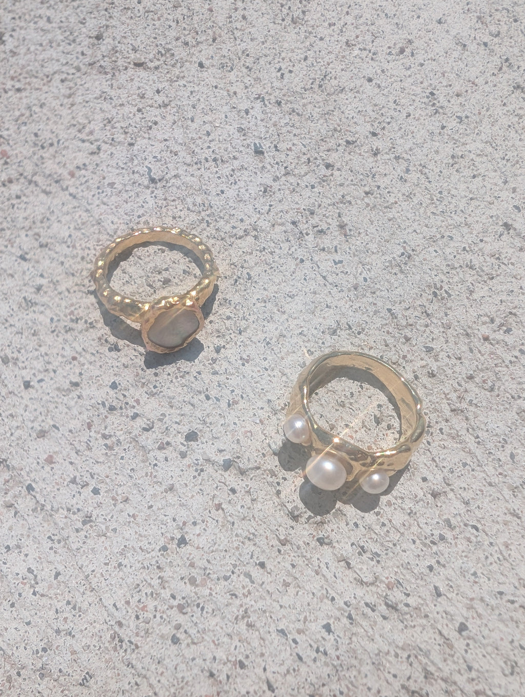 Gold Shelly Mother of Pearl Textured Bezel Ring