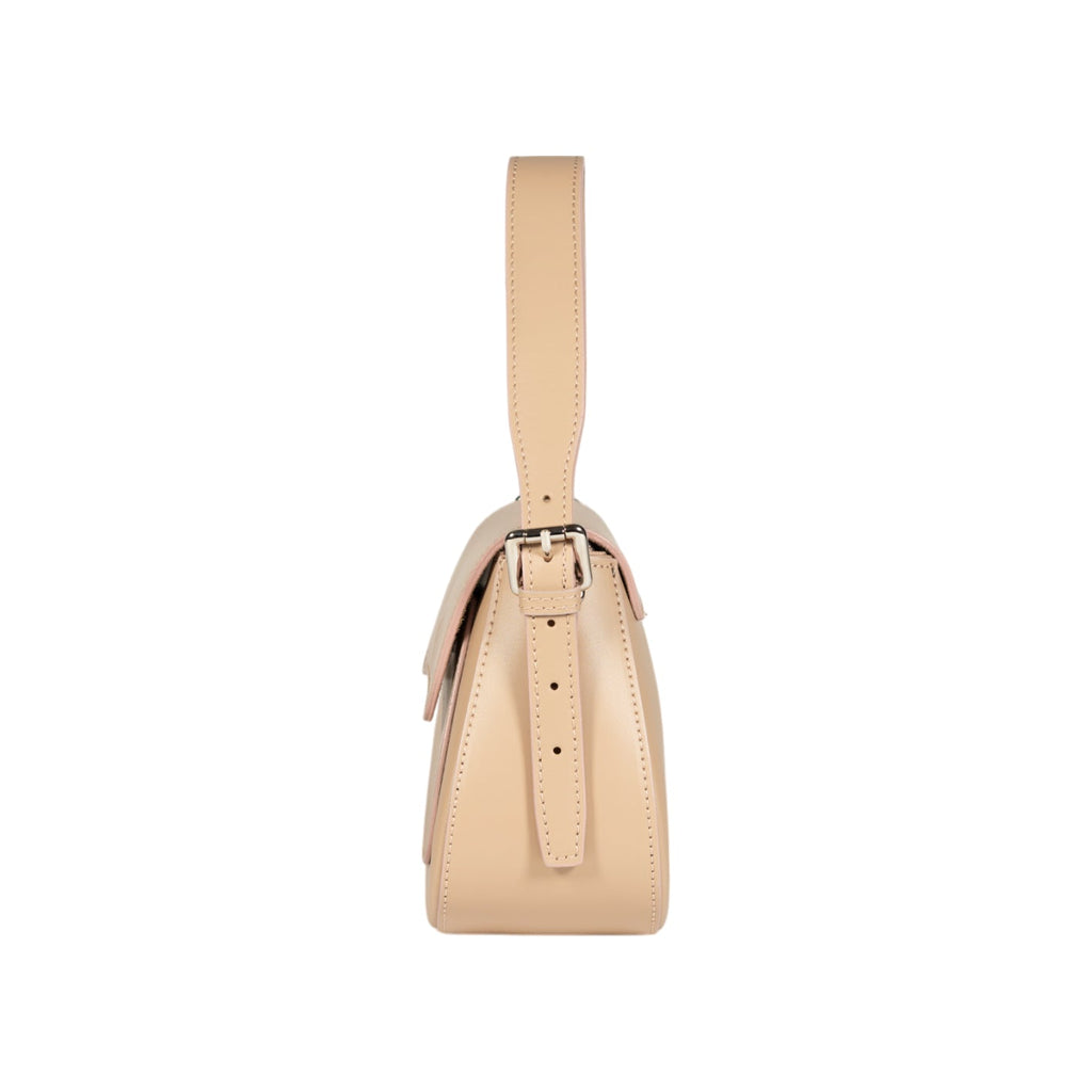 RB1030AL | EMMA Women's Shoulder Bag with flap in Genuine Leather Made in Italy. Shiny Silver metal hardware - Beige color - Dimensions: 24 x 18 x 9 cm + 14.5 (Handle light)