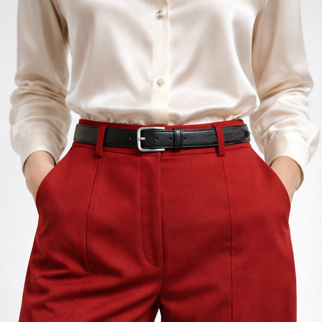 RB4017A | Women's Belt Made in Italy in Genuine Saffiano Leather. Polished Silver Buckle. Color: Black. Dimensions: 115 x 3.0 x 0.5 cm (waistline 100 cm)