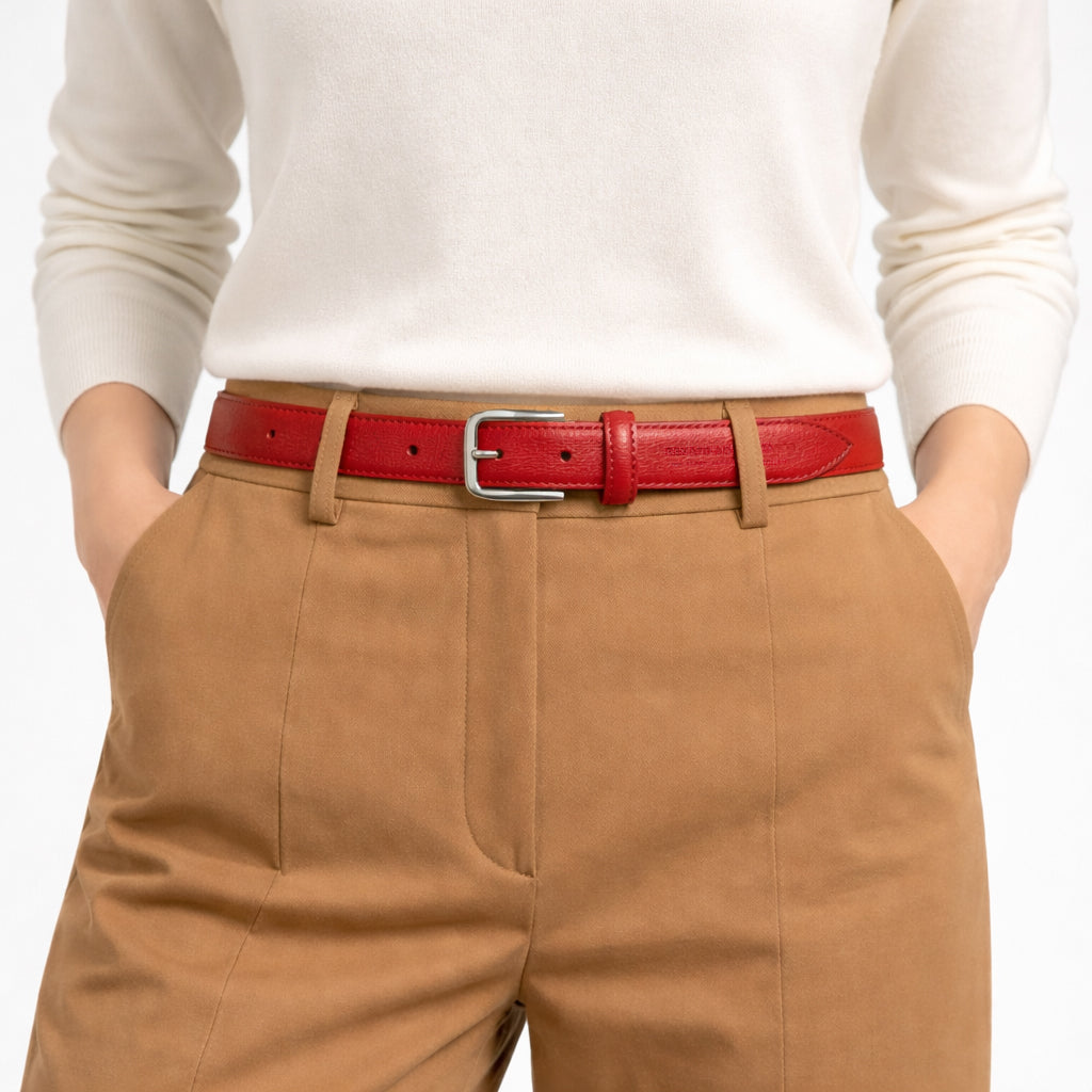 RB4017V | Women's Belt Made in Italy in Genuine Saffiano Leather. Polished Silver Buckle. Color: Red. Dimensions: 115 x 3.0 x 0.5 cm (waistline 100 cm)