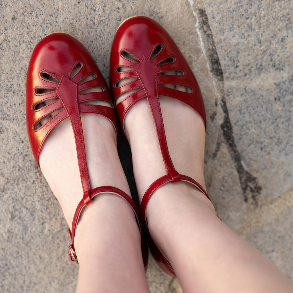 Singapore (Crimson)