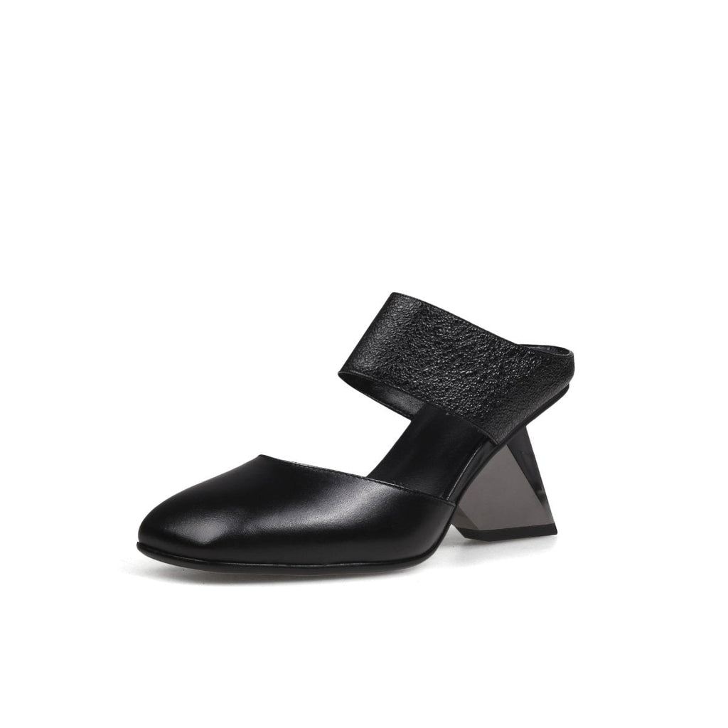 Femme Ankle Strap Gravity Block Heel Pumps