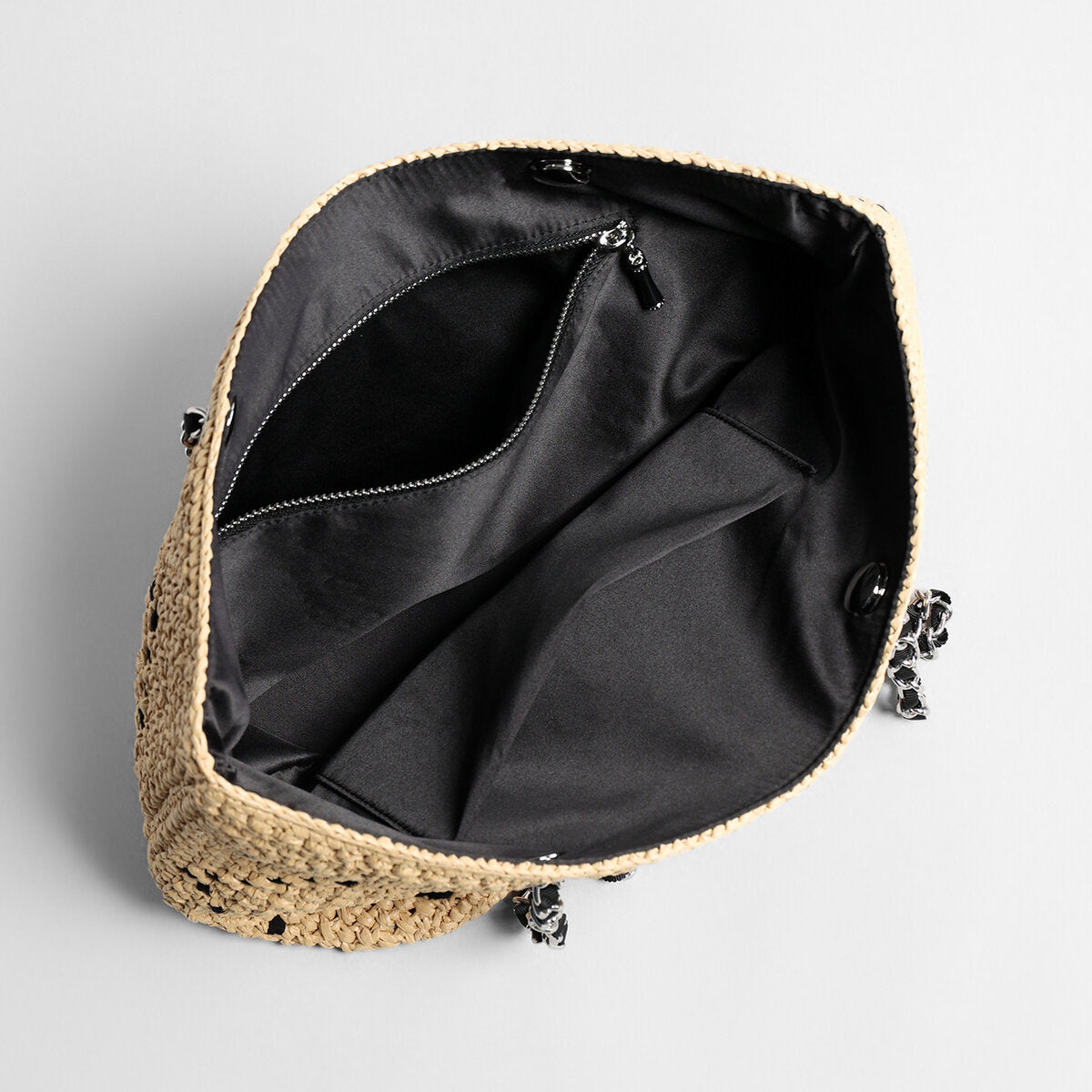Handwoven Straw Chain Tote Bag – Diamond Pattern Summer Shoulder Bag with Organized Interior