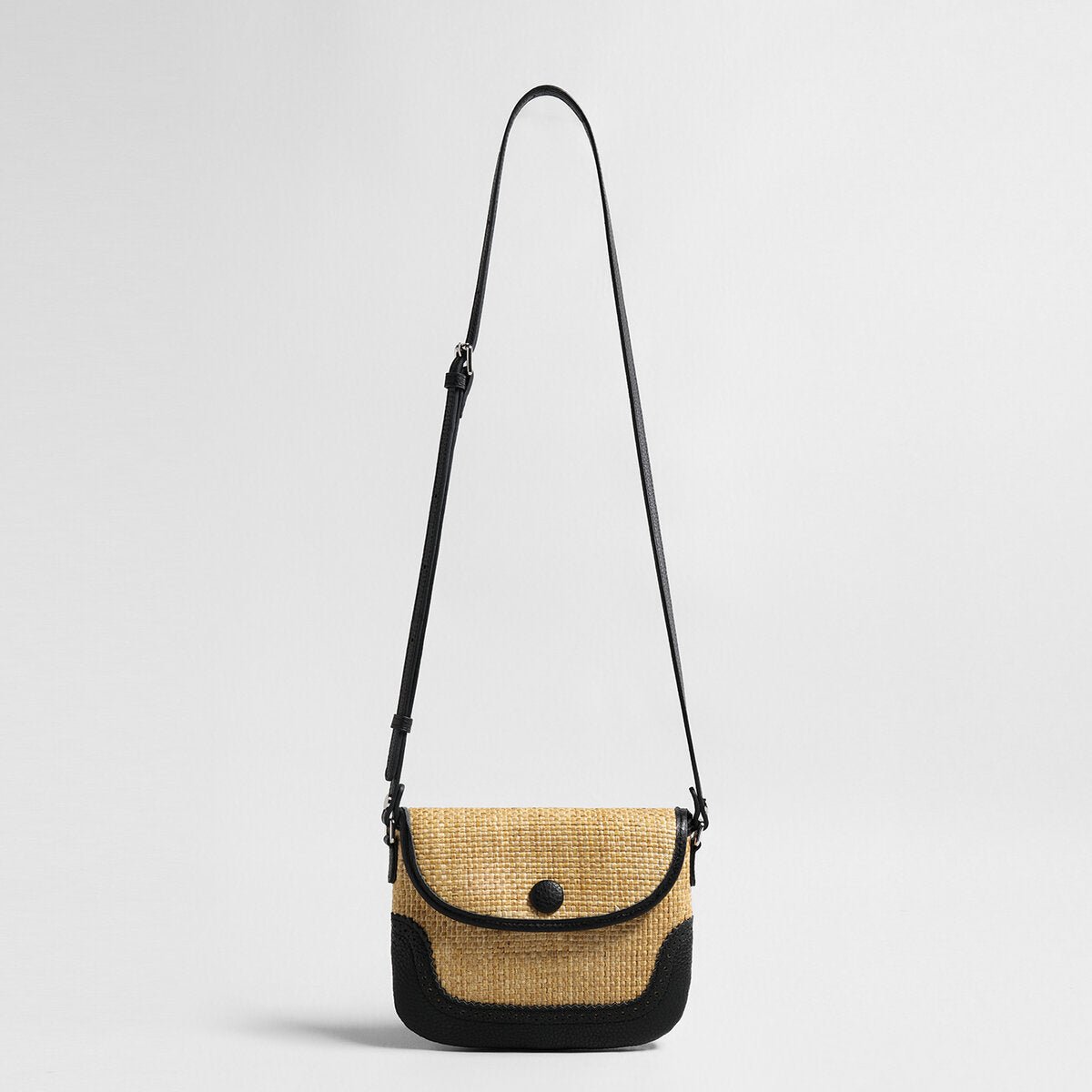 Handwoven Straw Saddle Crossbody – Summer Flap Bag with Calfskin Leather Trim