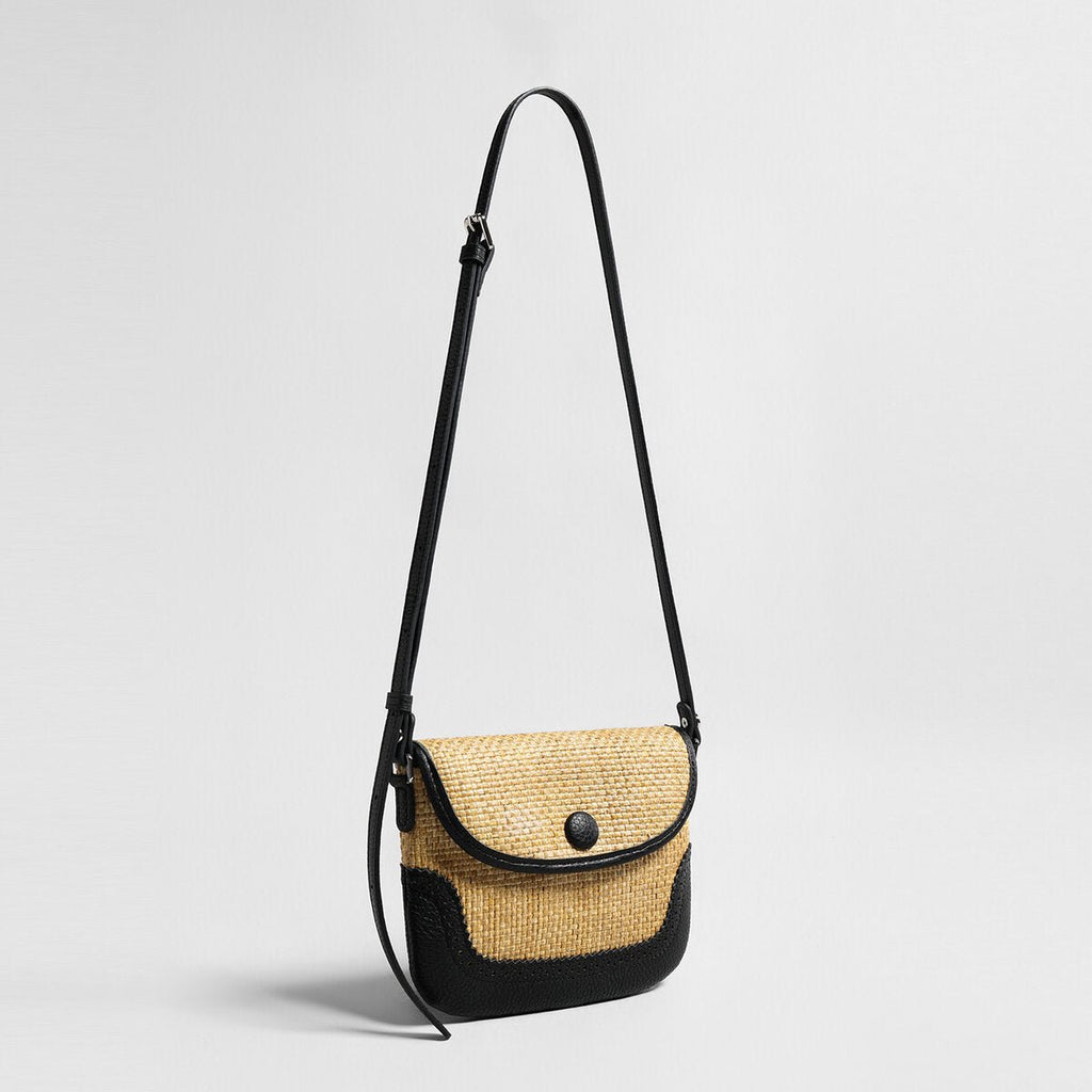 Handwoven Straw Saddle Crossbody – Summer Flap Bag with Calfskin Leather Trim