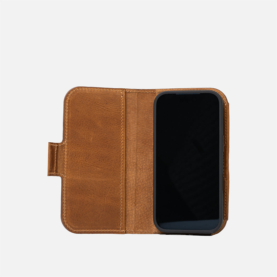 Leather Folio Case for iPhone 17 Series with MagSafe - Classic 5.1