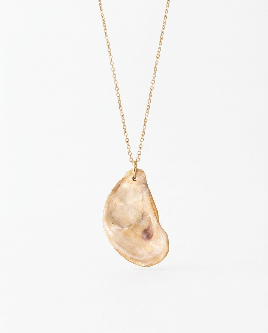 Lou Pendant Necklace